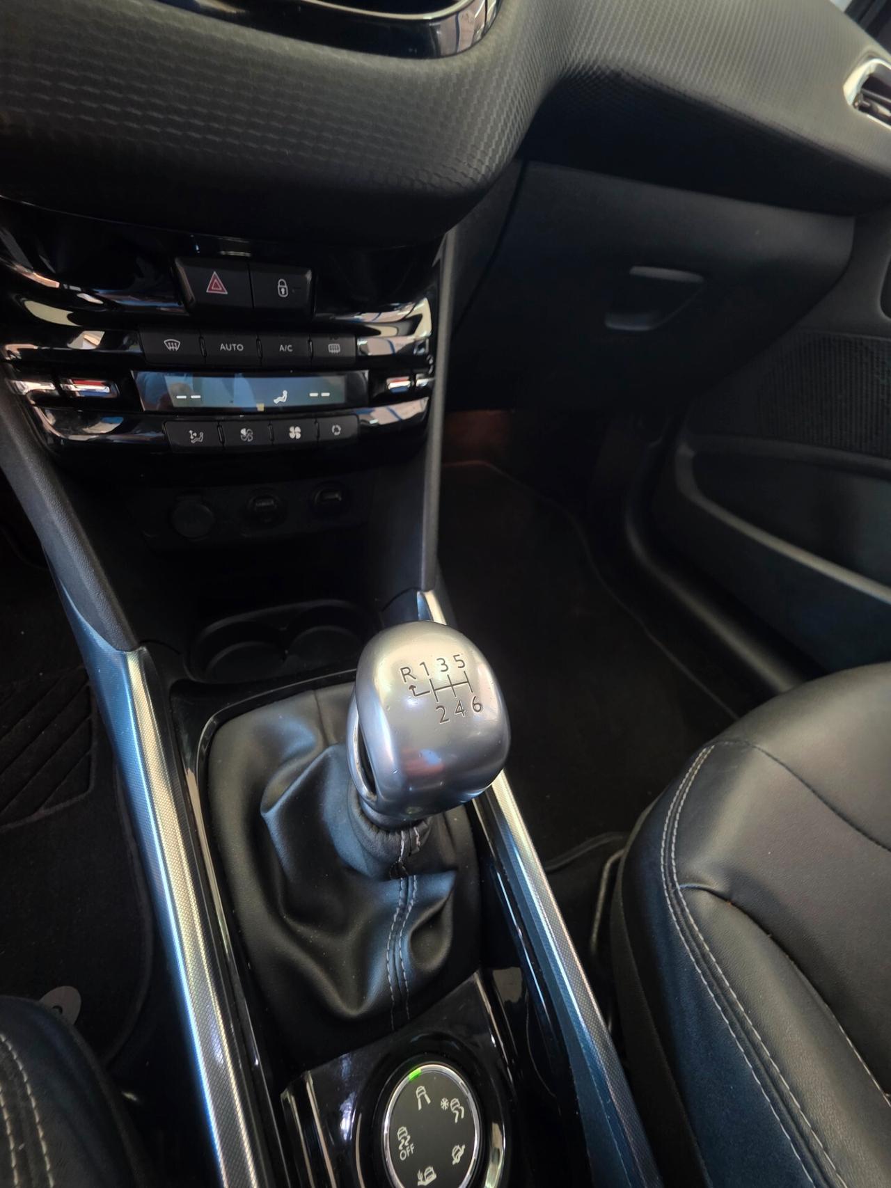 Peugeot 2008 1.6 e-HDi 115 CV Stop&Start Allure