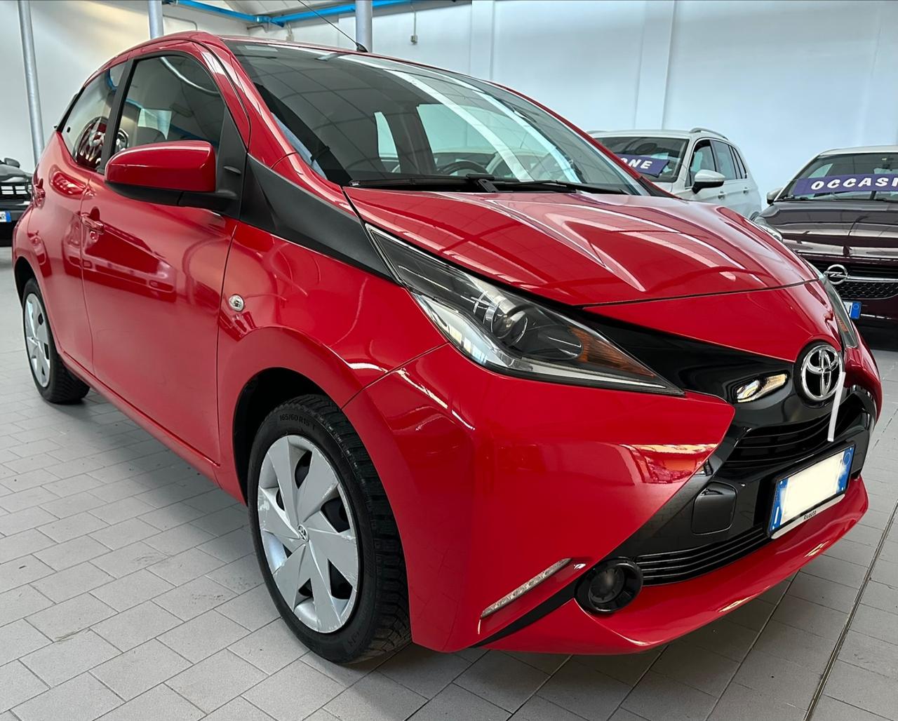 Toyota Aygo 1.0 VVT-i 69 CV 5 porte x-wave