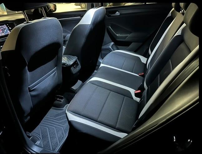 Volkswagen T-Roc 1.5 TSI 150cv - Aziendale R-LINE