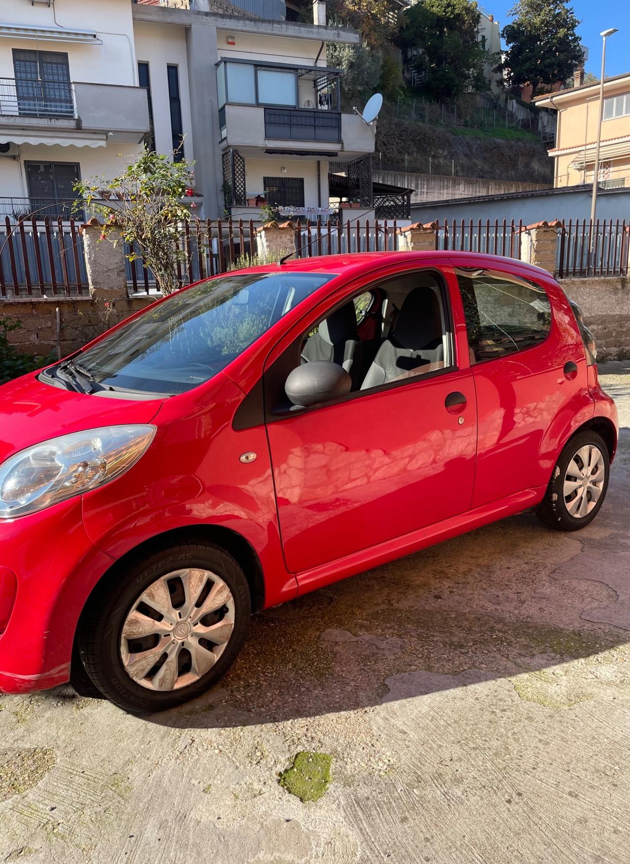 Citroen C1 1.0 5 porte airdream Pulp neopat