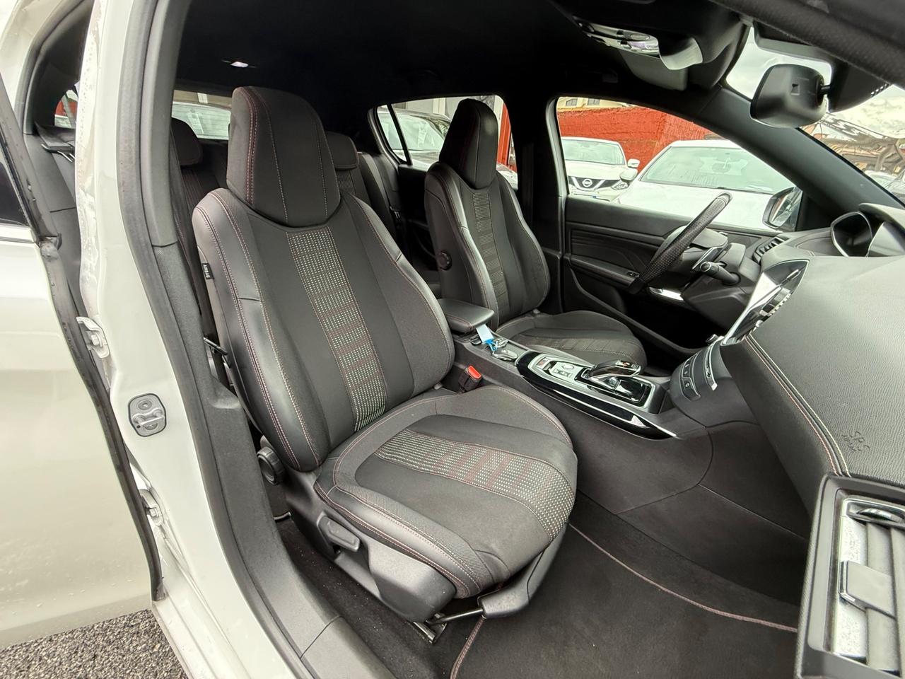 308 BlueHDi 130- automatica-GT Line-unipro-