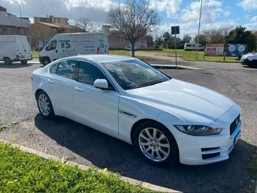 Jaguar XE 2.0 D Turbo Pure 2017