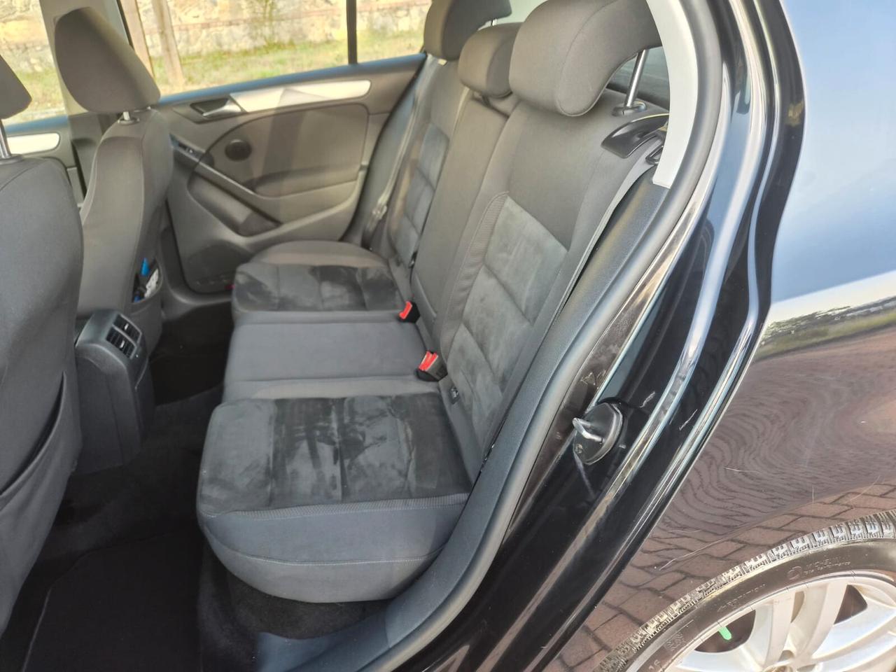 Volkswagen Golf 1.6 TDI Highline