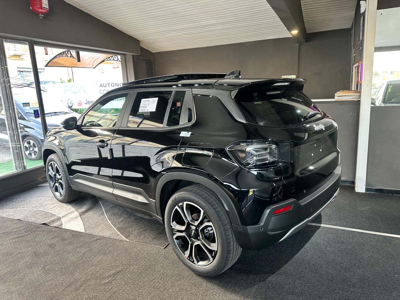 Jeep Avenger 1.2 Turbo 110 CV MHEV Summit