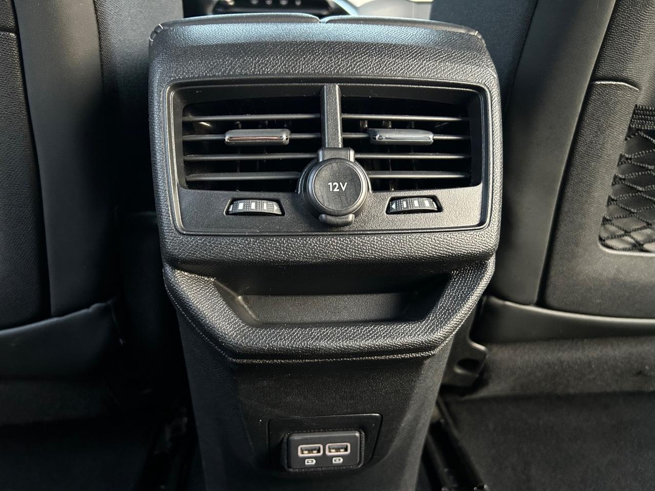 Peugeot 3008 Hybrid4 300 e-EAT8 GT