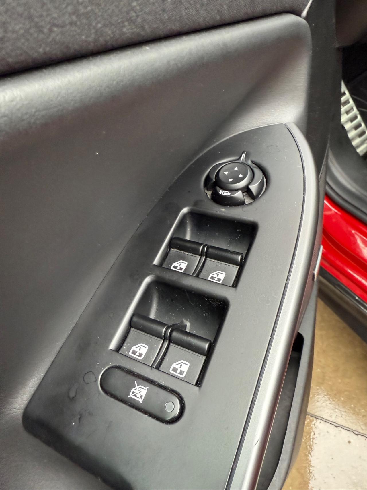 Alfa Romeo Giulietta 1750 Turbo TCT Quadrifoglio Verde Lounge Edition serie limitata N 239