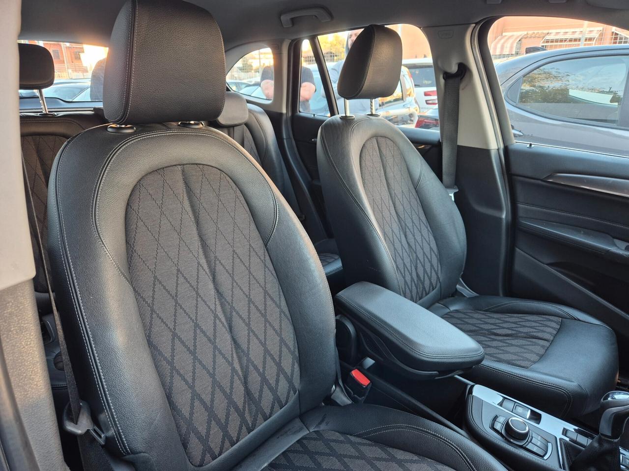 Bmw X1 sDrive18d xLine LED PELLE 18