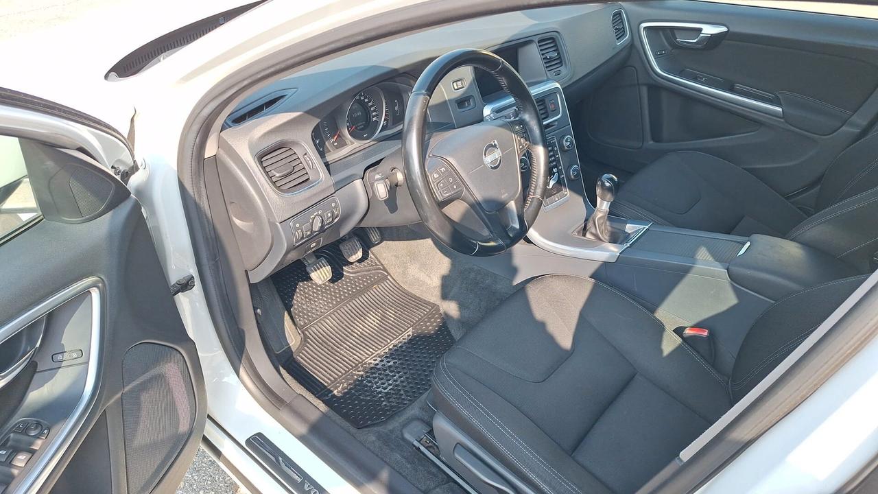 Volvo V60 D2 1.6 Business