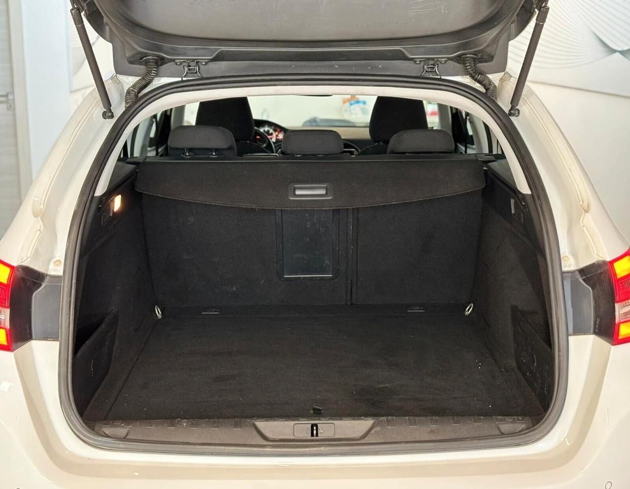 Peugeot 308 BlueHDi 1.5 DIESEL 130 CV SW