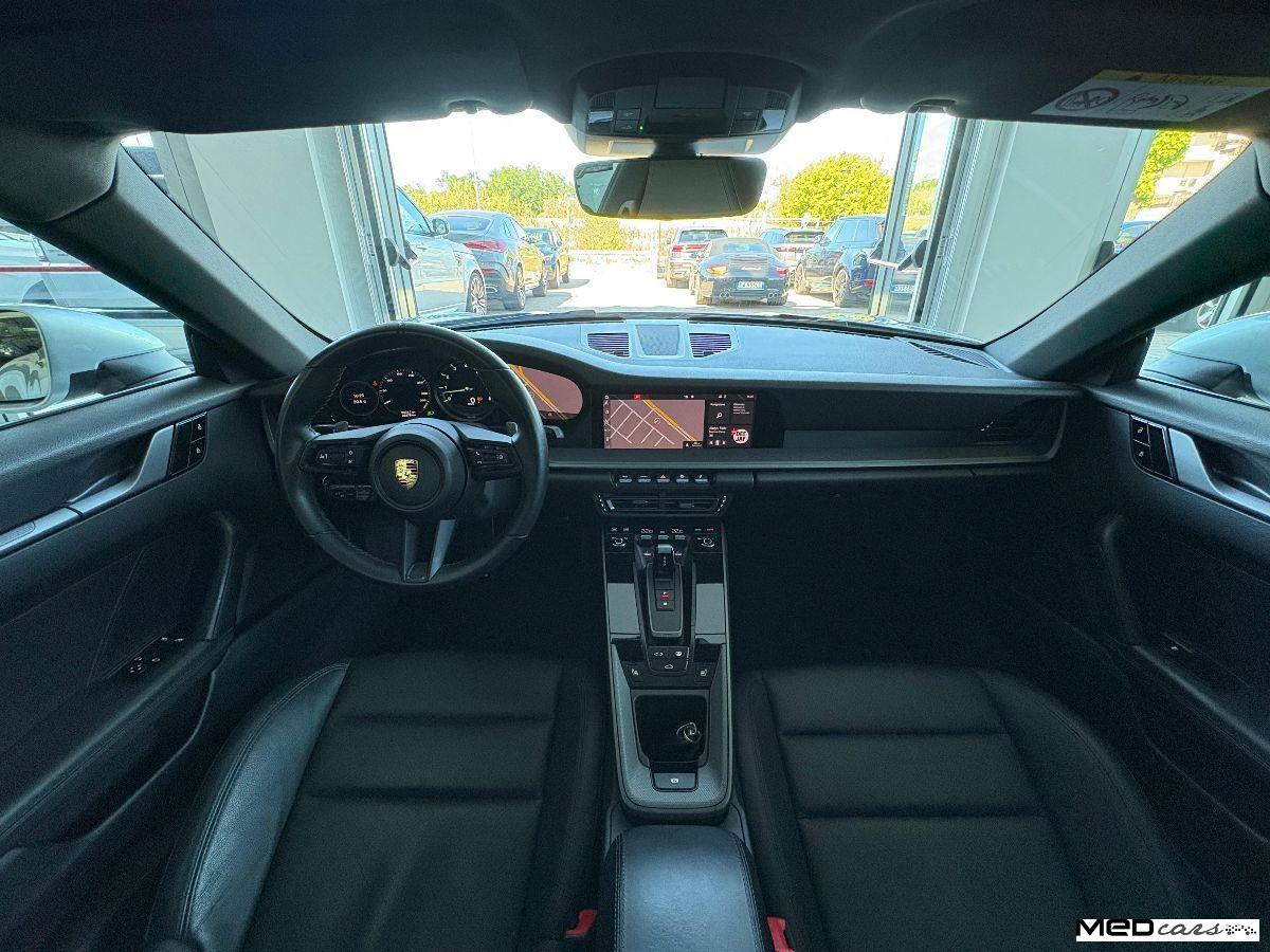 PORSCHE - 992