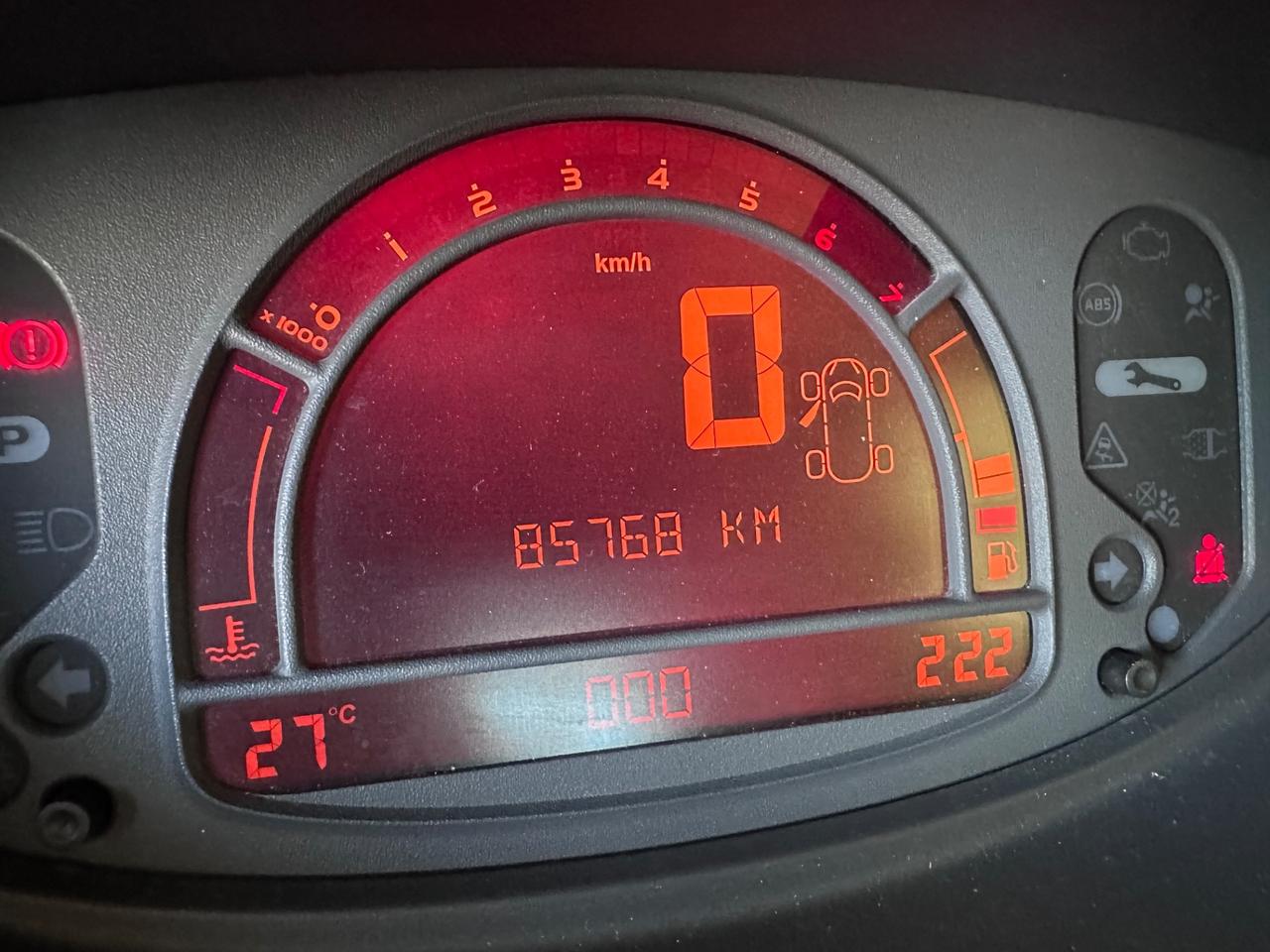 Renault Modus 1.2benz. 85.000km