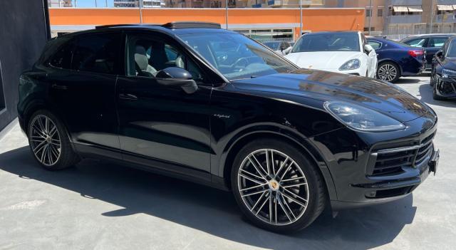 PORSCHE - Cayenne - 3.0 V6 E-Hybrid