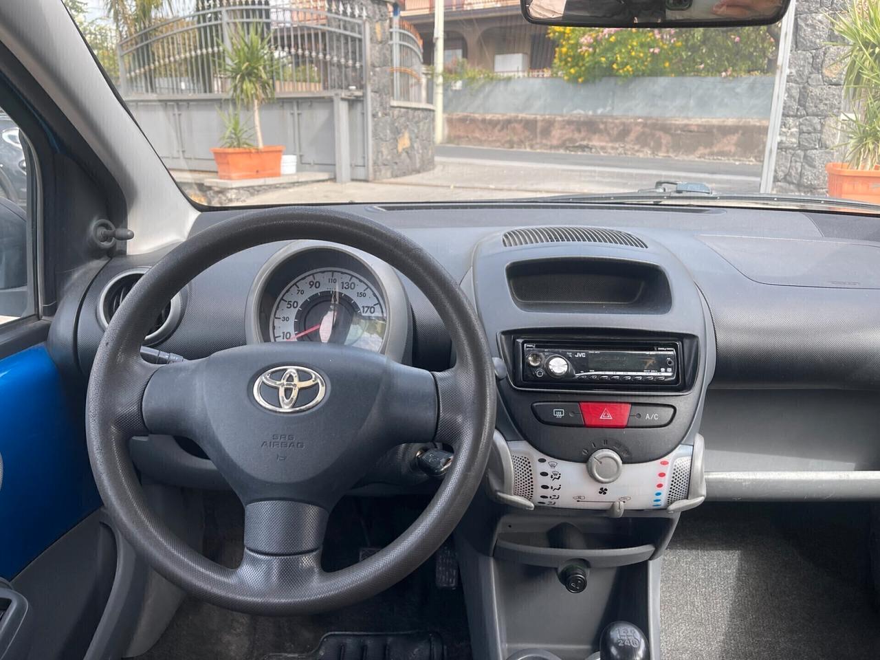 Toyota Aygo 1.0 12V VVT-i 5 porte