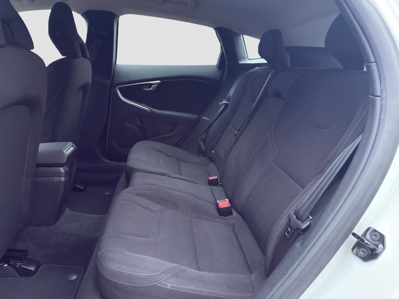 Volvo V40 Cross Country D2 1.6 Momentum