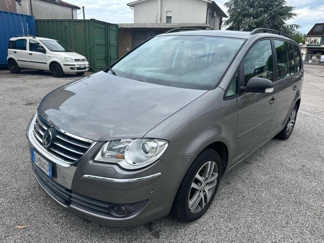VOLKSWAGEN Touran 1.9 TDI 105CV Highline senza nessun lavoro da fare