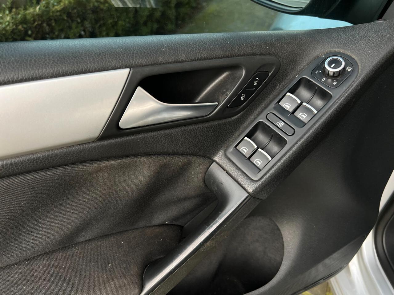 Volkswagen Golf 1.6 5p. Highline BiFuel