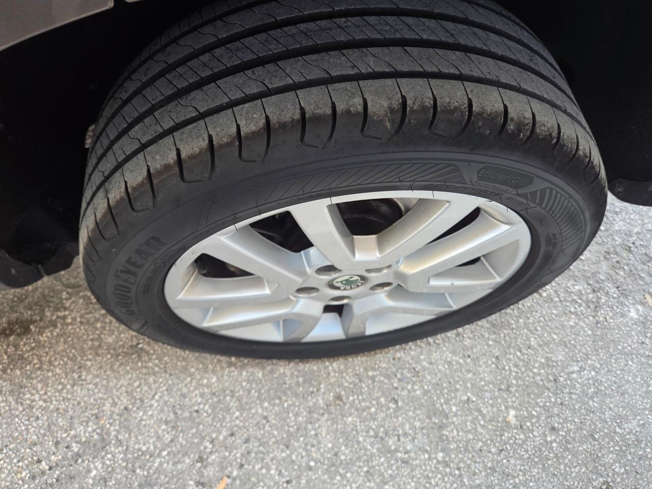 SKODA YETI 4X4 2.0 TDI 140 CV TETTO APRIB KM CERTIF