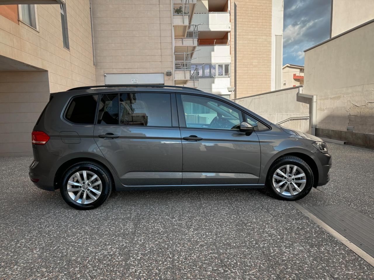 Volkswagen Touran 1.6 TDI 115 CV SCR Comfortline BlueMotion Technology 7 posti