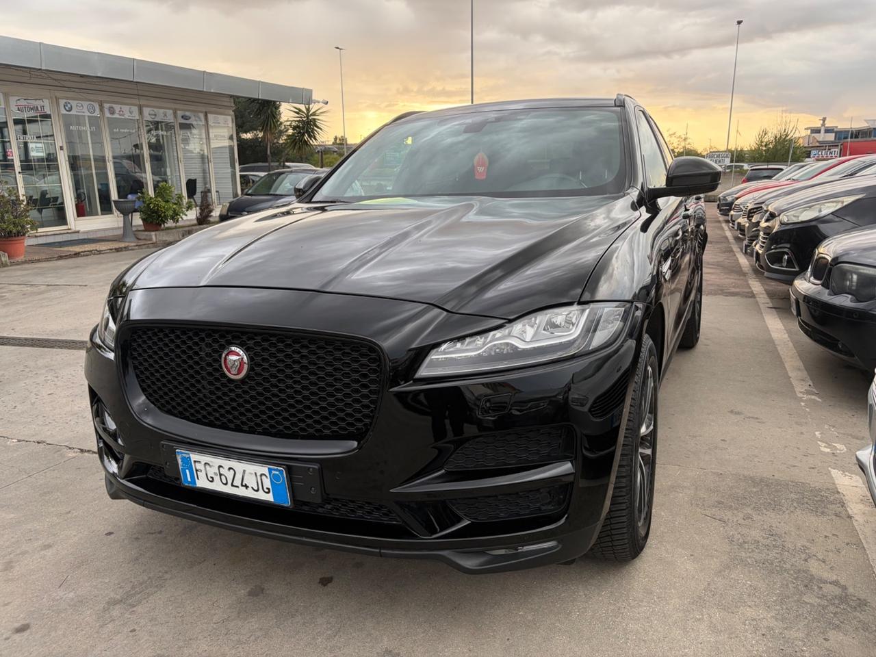 Jaguar F-Pace 2.0 D 180 CV R-Sport