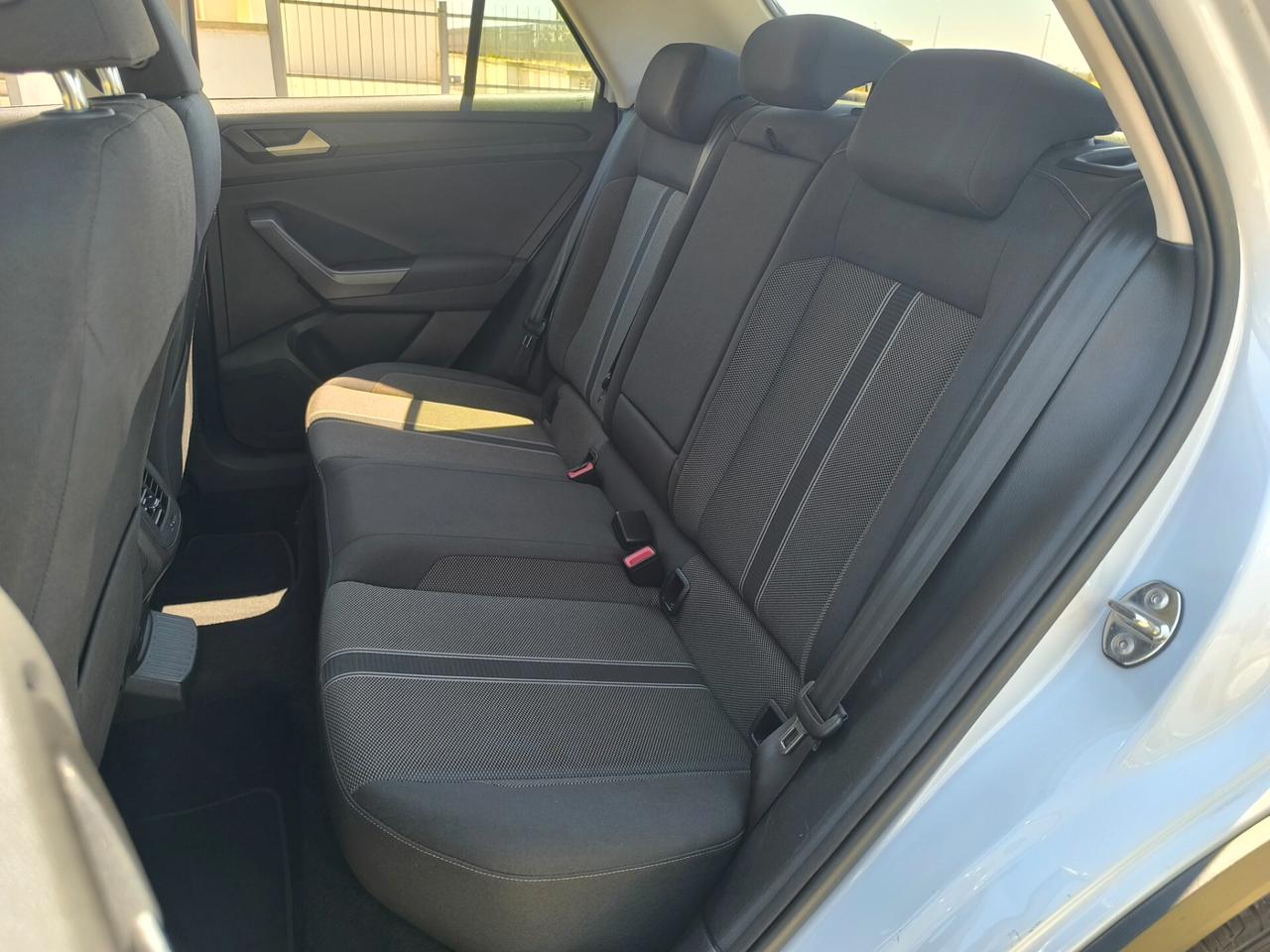 VOLKSWAGEN T-ROC 1.6 TDI 116cv 10/2019 KM 115000