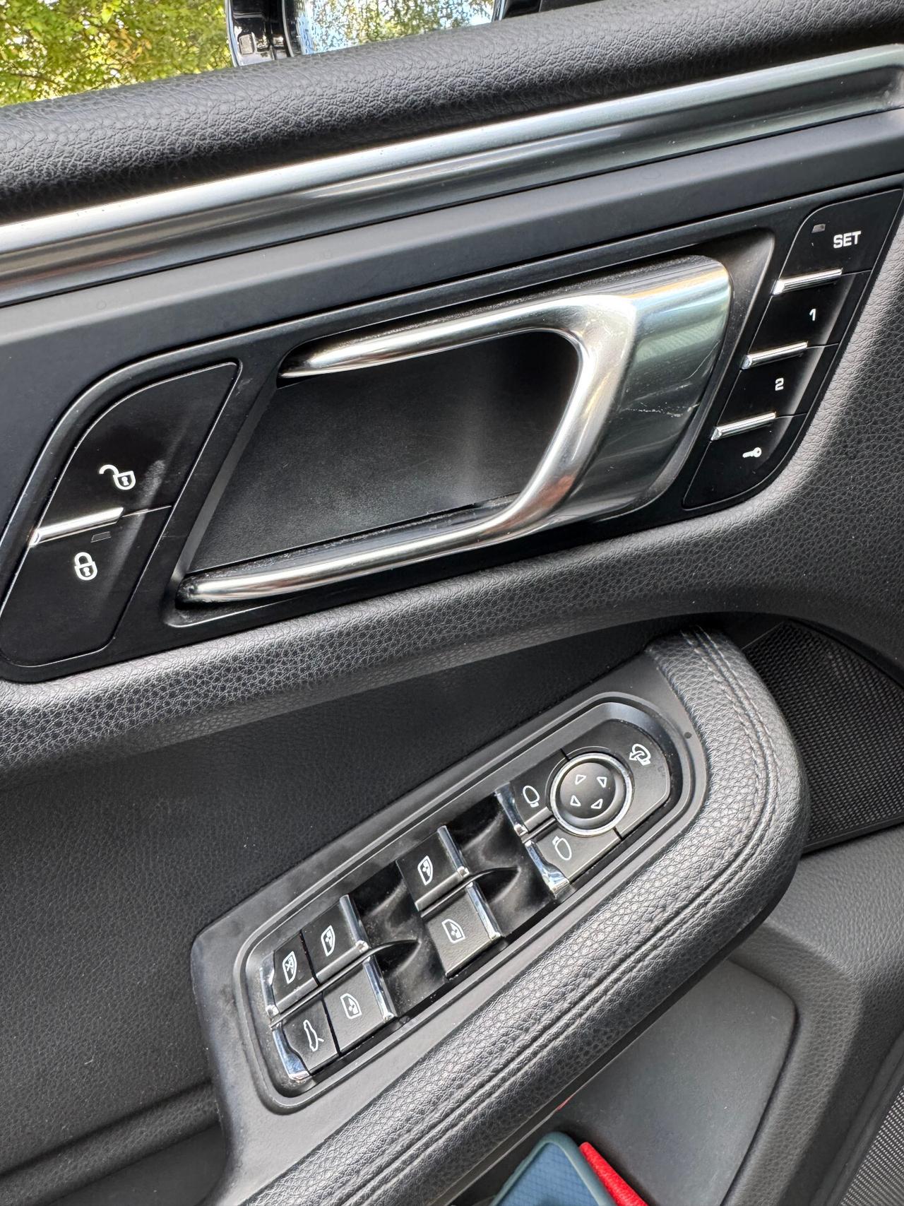 Porsche Macan 2.0 - Full OPT - Service Porsche
