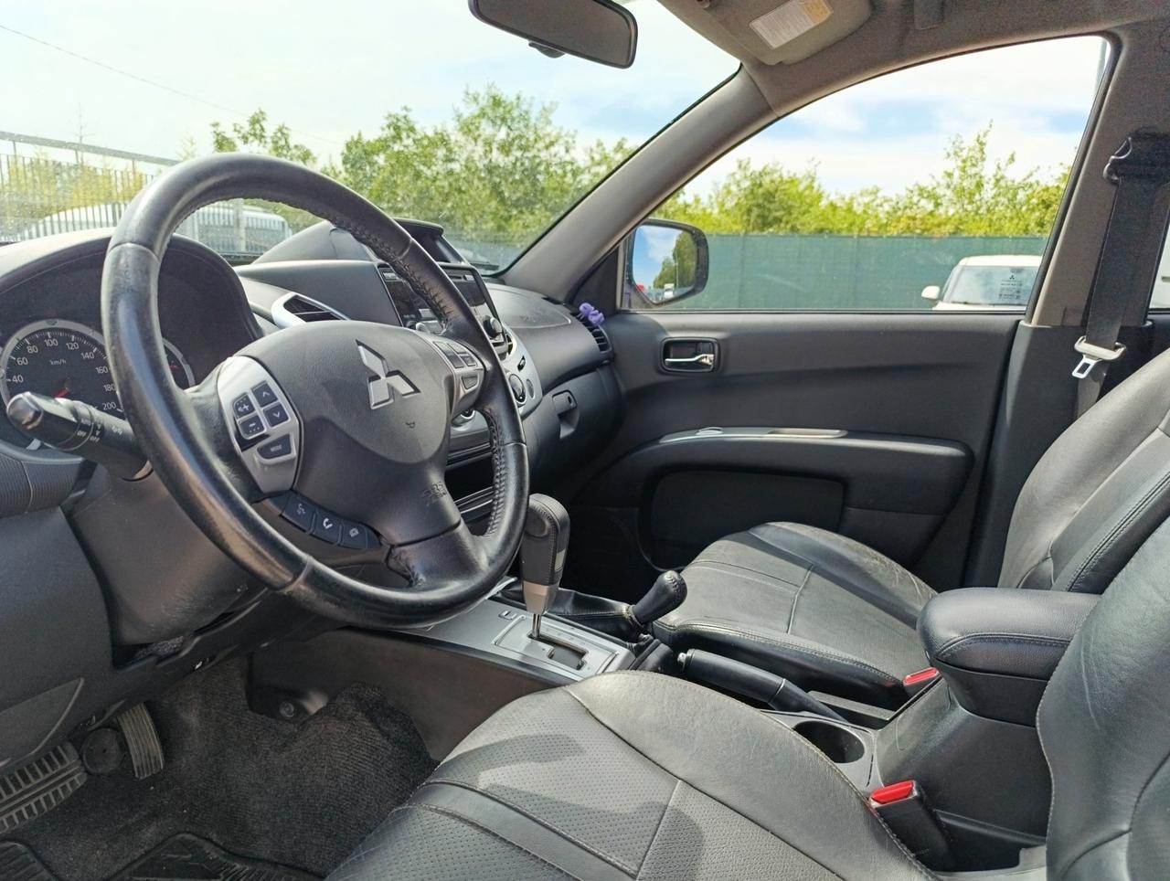 Mitsubishi L200 Double Cab L200 d.cab 2.5 di-d Intense Plus 178cv N1 E5