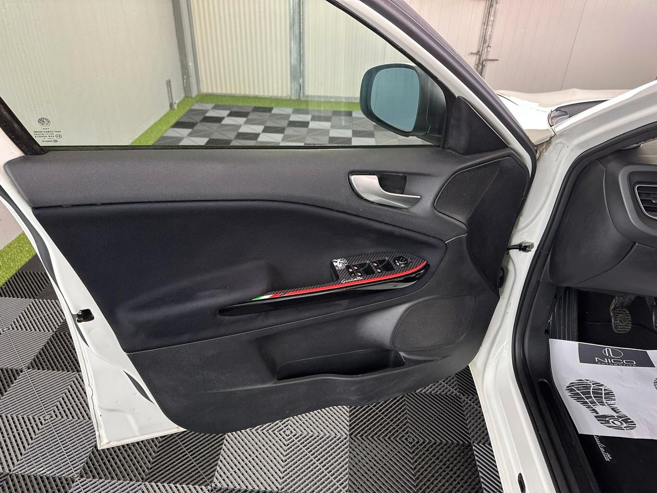 Alfa Romeo Giulietta 2.0 JTDm-2 140 CV Distinctive