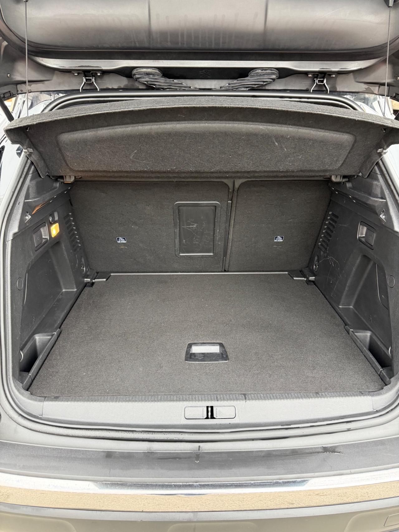 Peugeot 3008 1.5 BlueHDi 130 EAT8 Allure Pack 2023