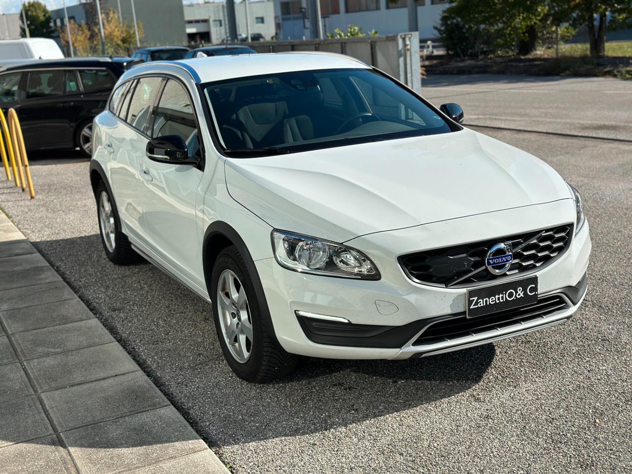 Volvo V60 Cross Country V60 Cross Country D3 Geartronic