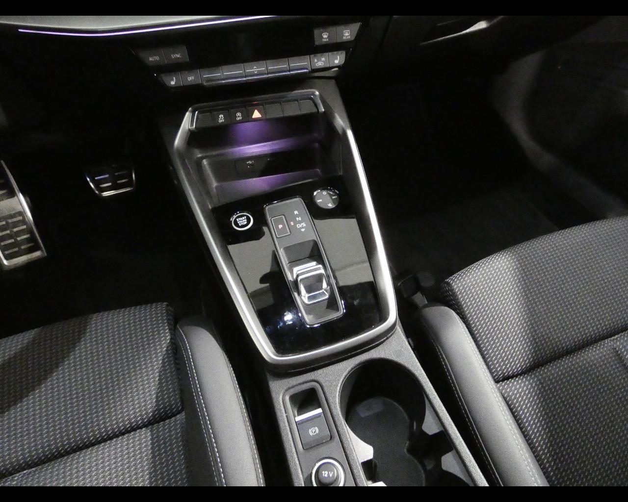 AUDI A3 4ª serie - A3 SPB 35 TDI S tronic S line edition