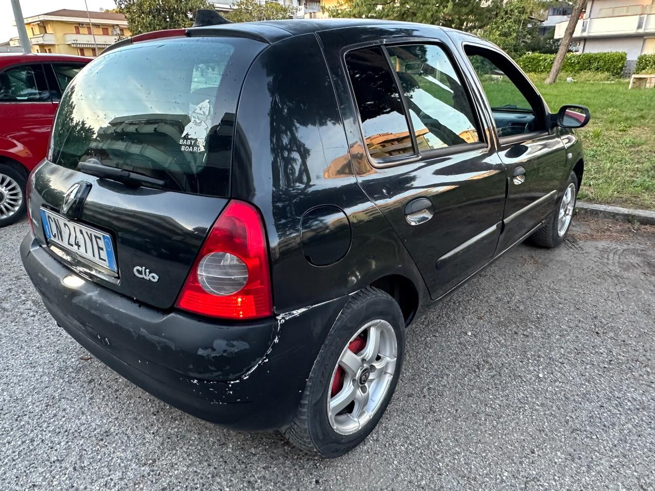 Renault Clio 1.2 16V neopatentati 2004