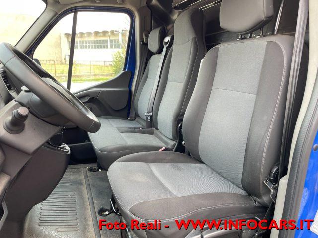 RENAULT Master T33 2.3 dCi 135 CV PASSO MEDIO