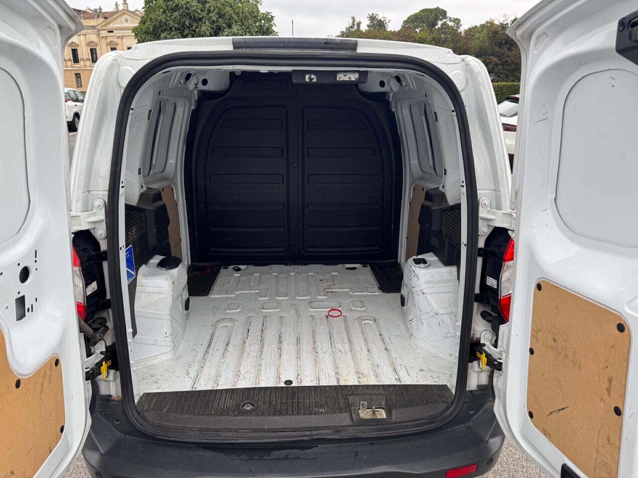 Ford Transit Courier 1.5 TDCi 75CV Van Entry