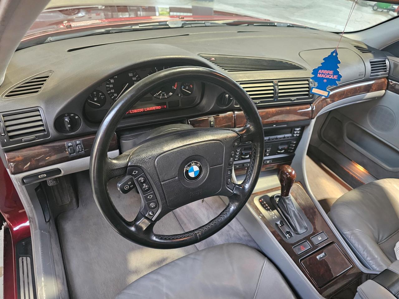 Bmw 740iL E38