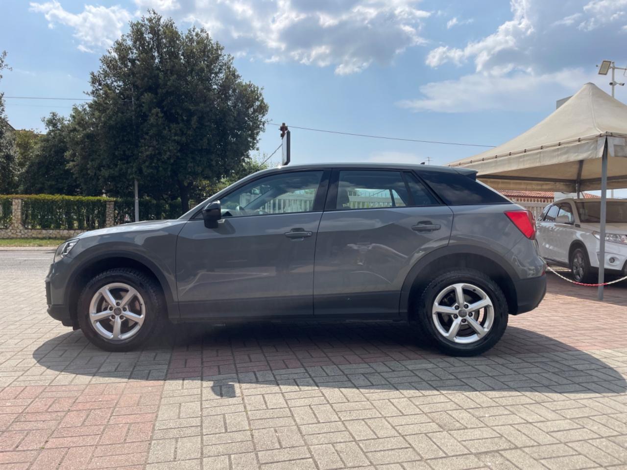 Audi Q2 35 TDI S tronic Business
