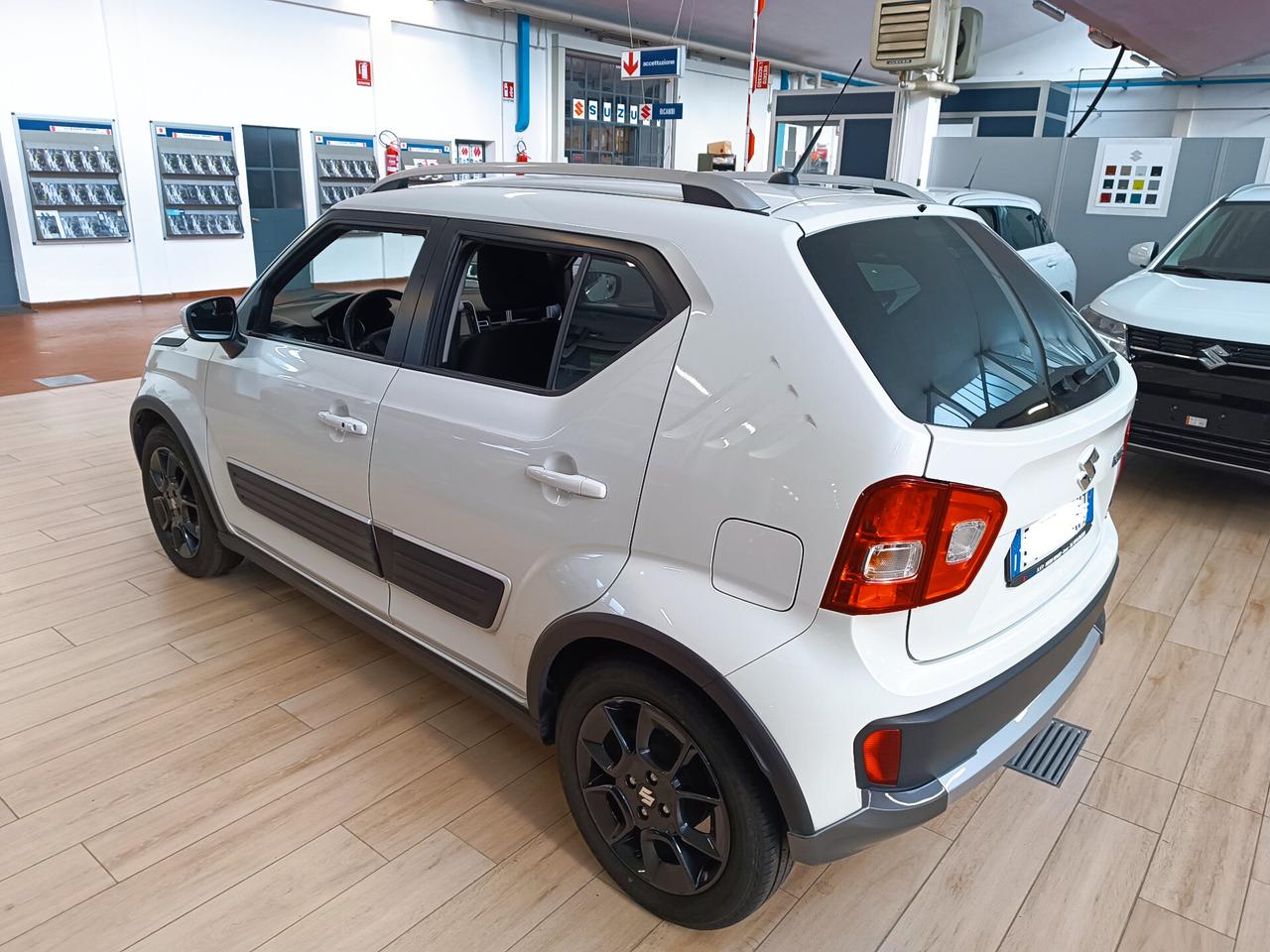 Suzuki Ignis 1.2 Hybrid 4WD All Grip Top