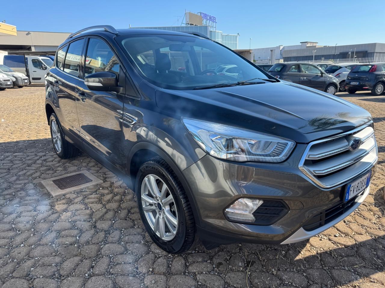 Ford Kuga 2.0 TDCI 120 CV S&S 2WD Powershift Stealth