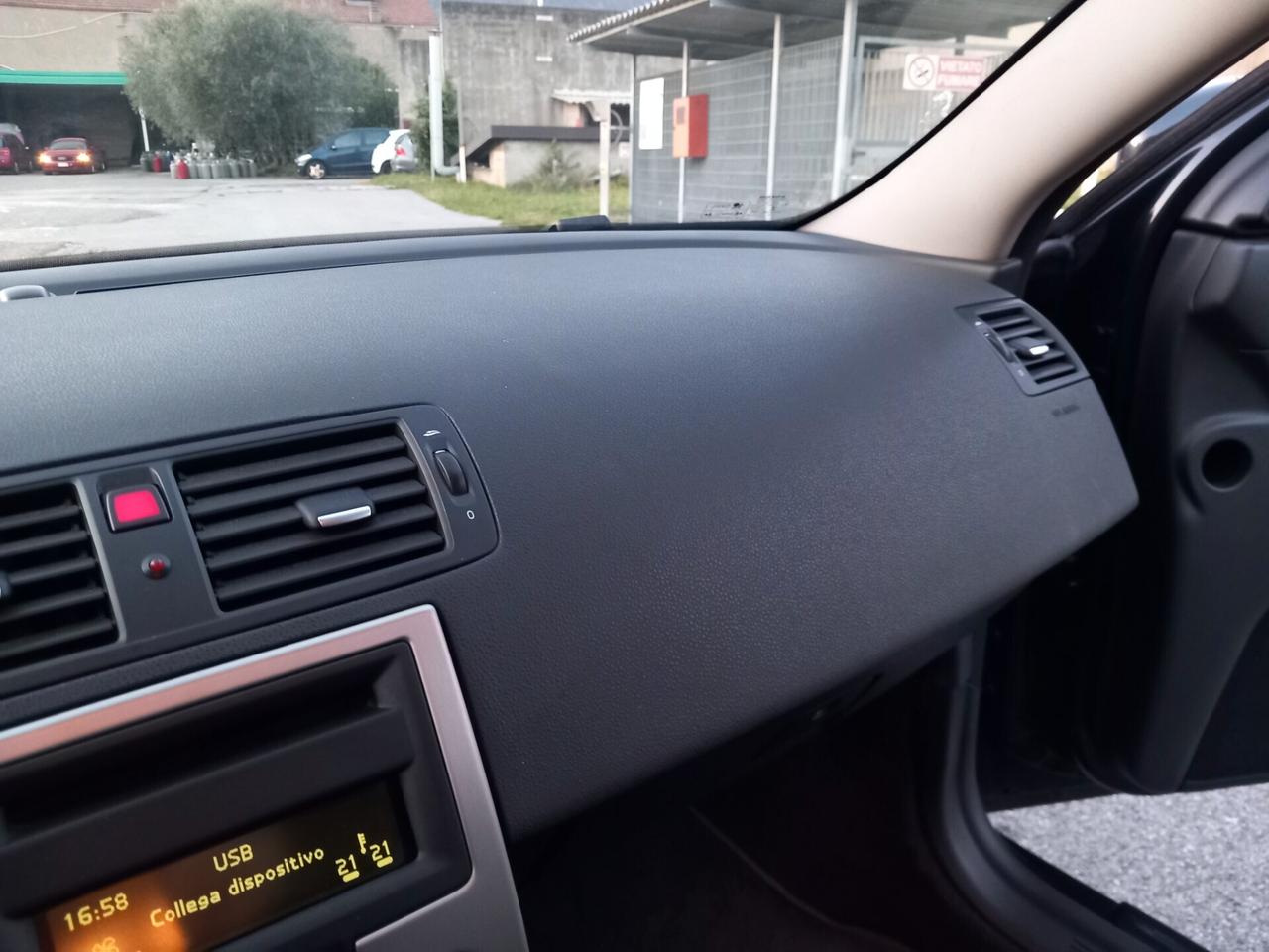 Volvo V50 2.0 D cat Summum