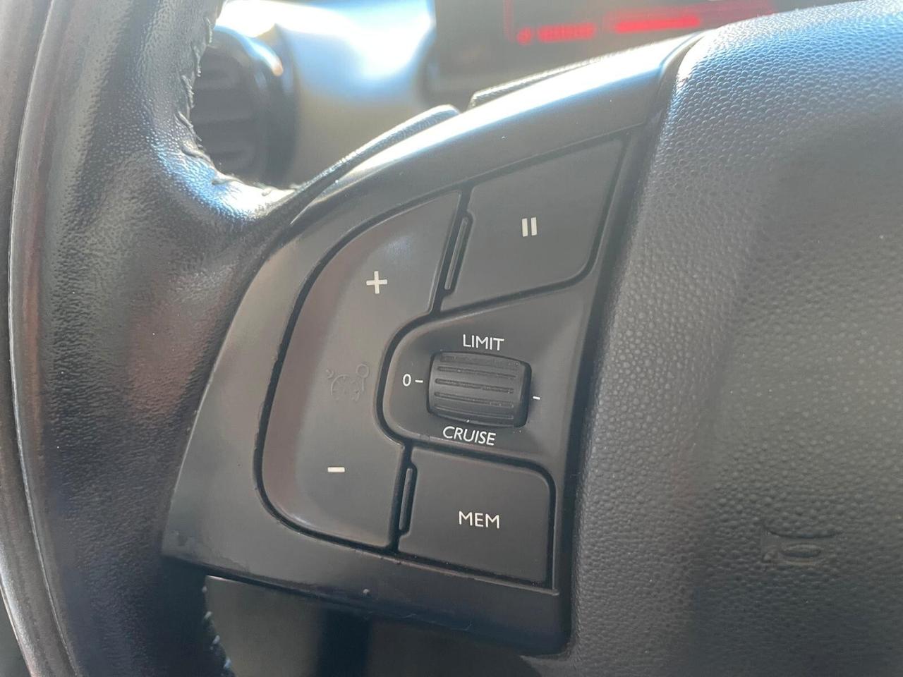 Citroen C4 Cactus BlueHDi 100 Shine