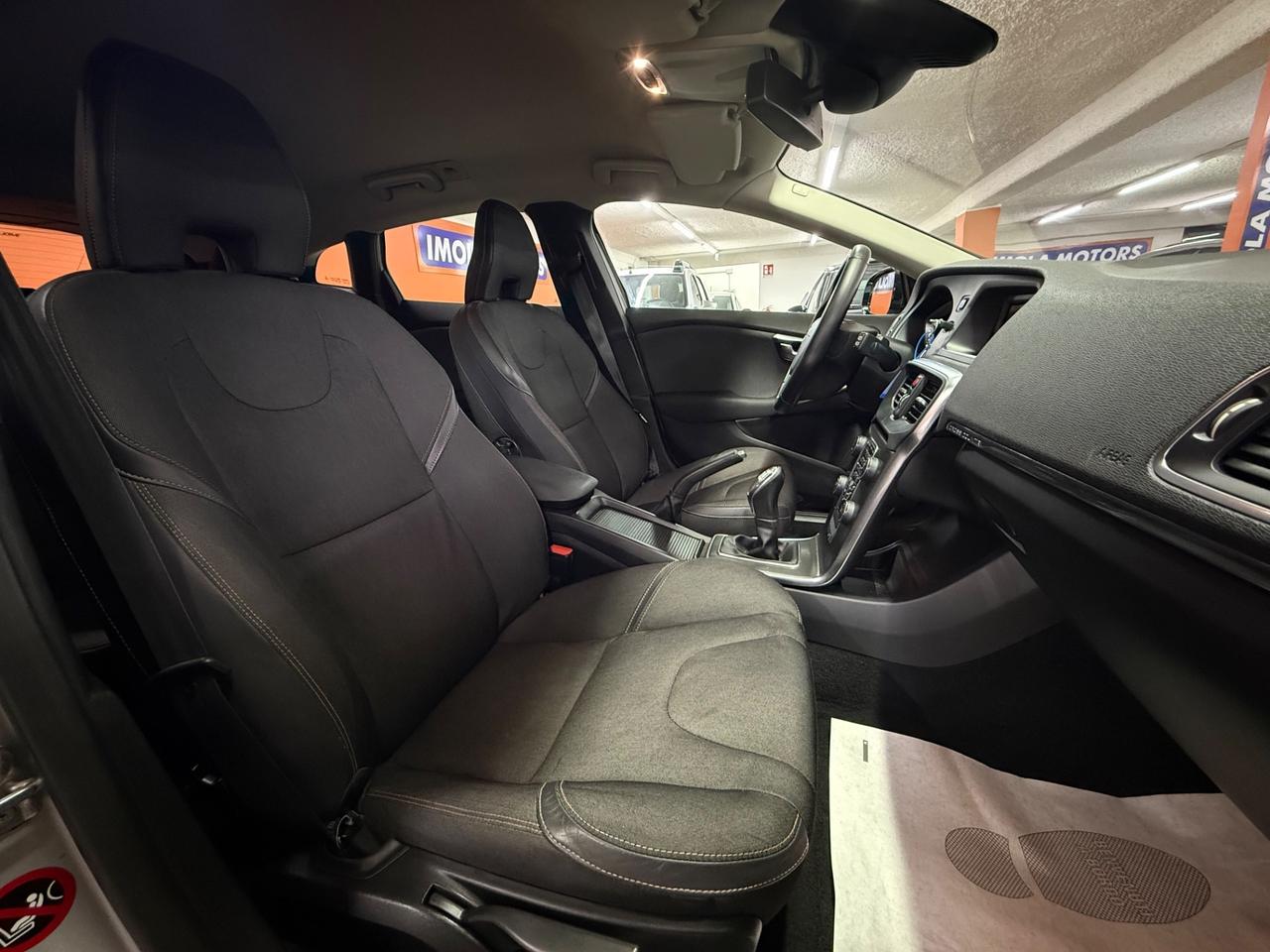 Volvo V40 Cross Country D3 Summum