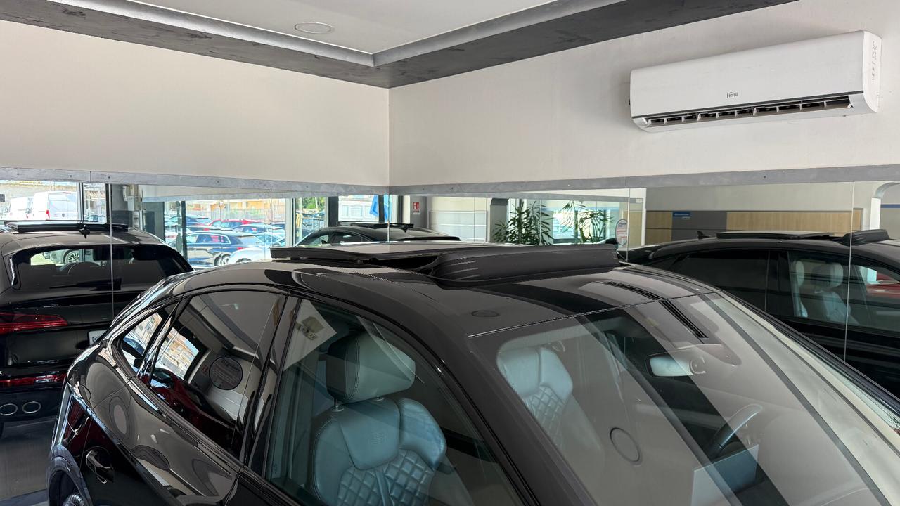 AUDI SQ5 SPORTBACK TETTO IDENTITY BLACK