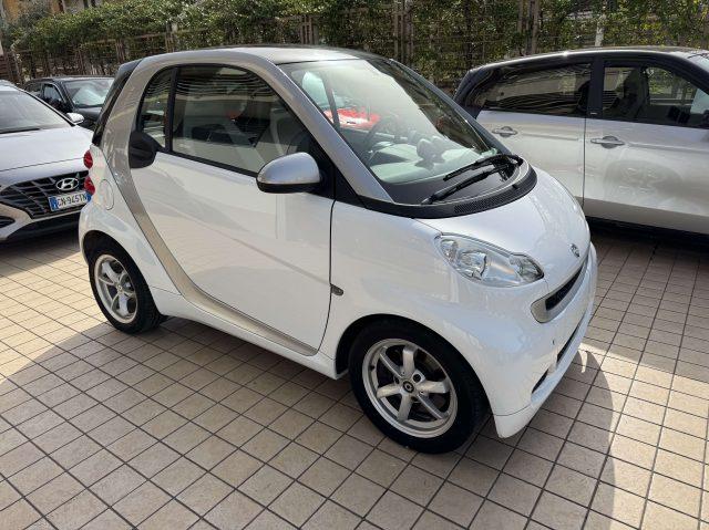 SMART ForTwo 1.0 mhd Iceshine 71cv Servosterzo Navi