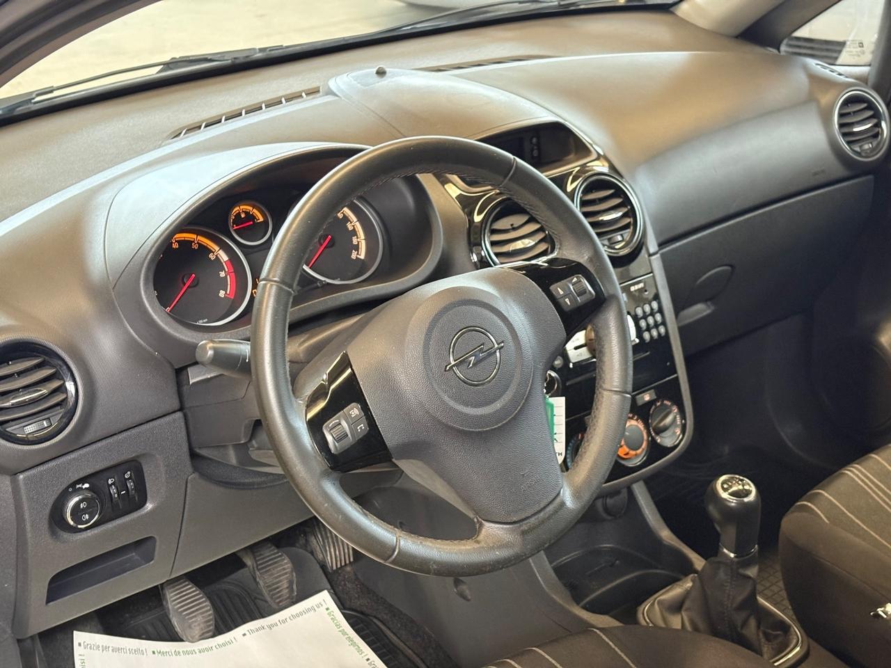 Opel Corsa 1.2 3 porte Sport