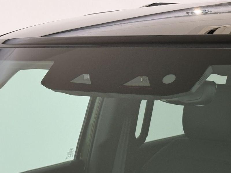 Land Rover Defender D250 AWD Auto 110 X-Dynamic SE