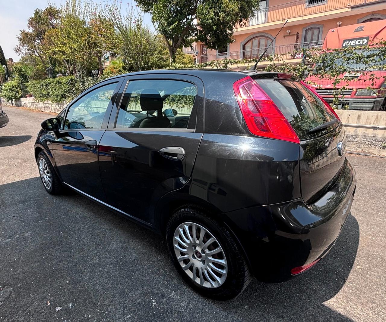 Fiat Punto 1.3 MJT II S&S 95 CV 5 porte Street