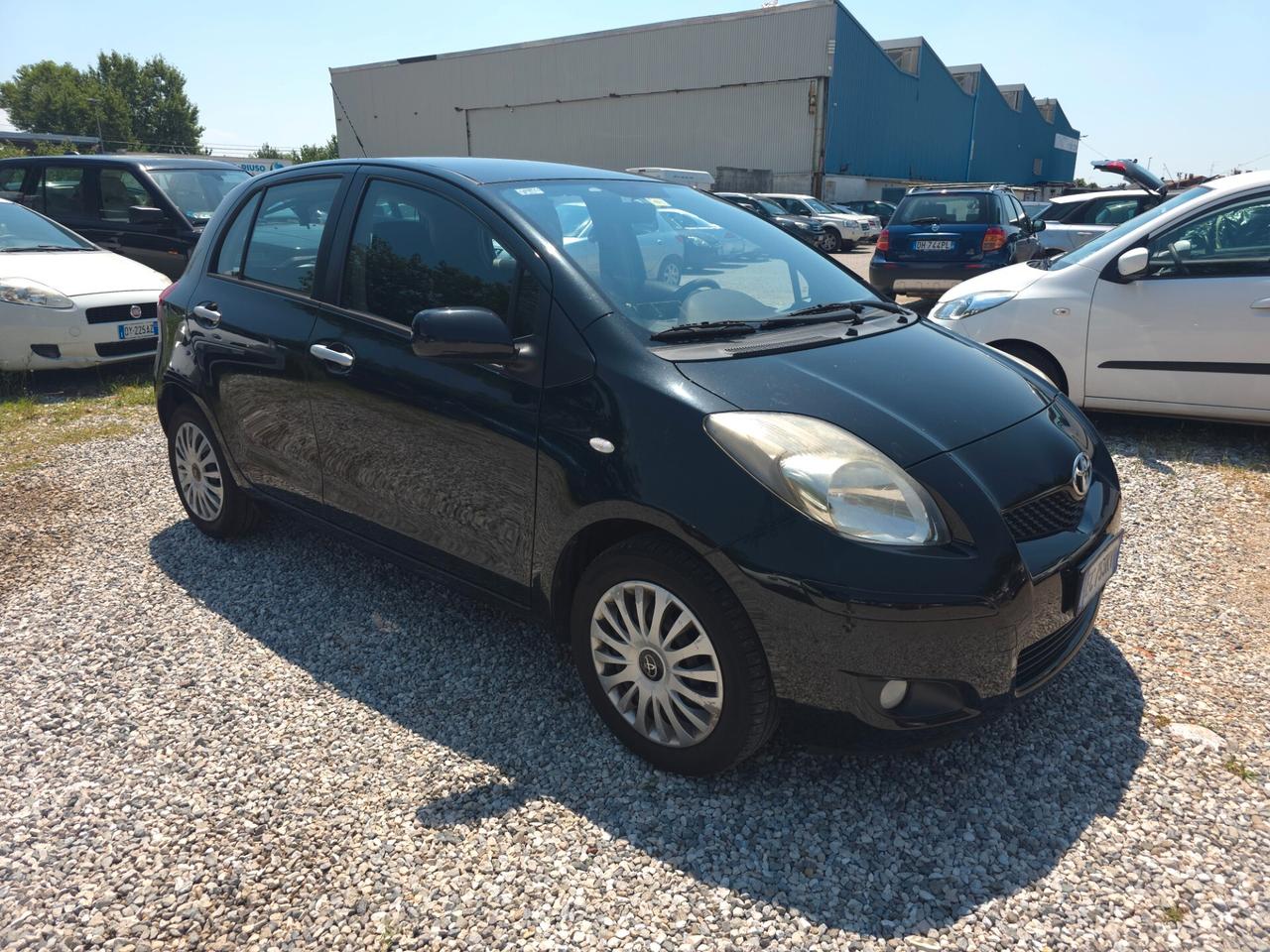 Toyota Yaris 1.3 5 porte Sol