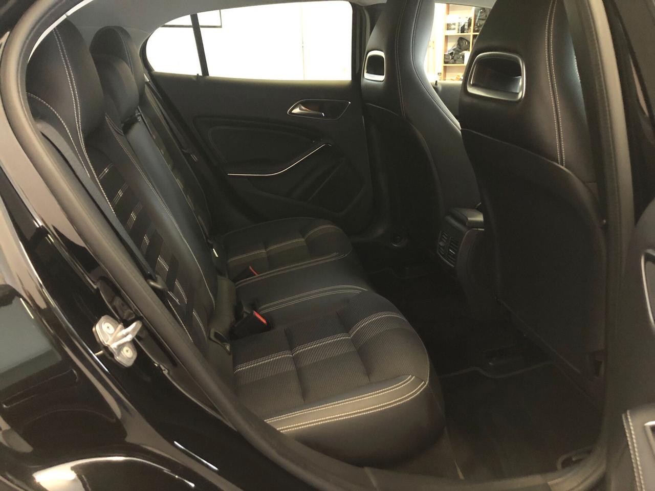 Mercedes-benz GLA 200 d Auto (( Gancio Traino ))