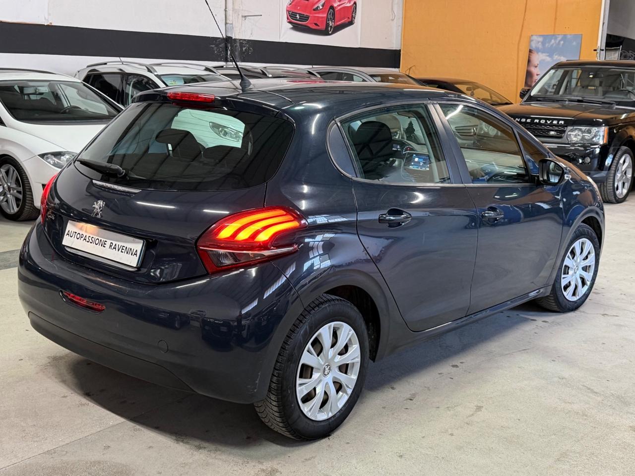 Peugeot 208 BlueHDi 75 5 porte Allure