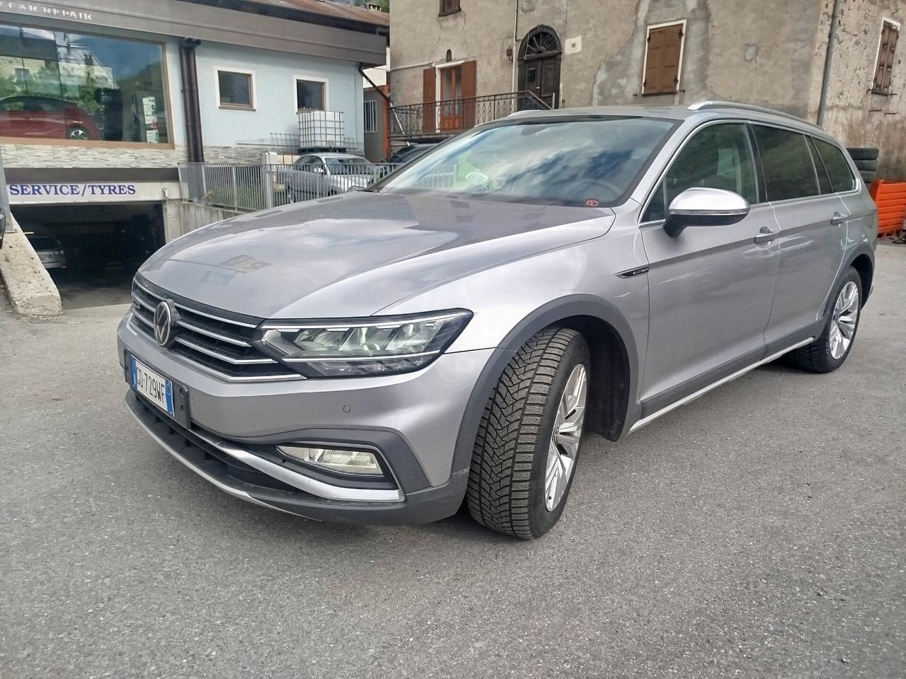 Volkswagen Passat Variant 2.0 TDI SCR 200 CV 4MOTION DSG Executive
