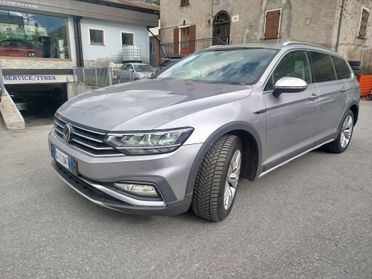 Volkswagen Passat Variant 2.0 TDI SCR 200 CV 4MOTION DSG Executive